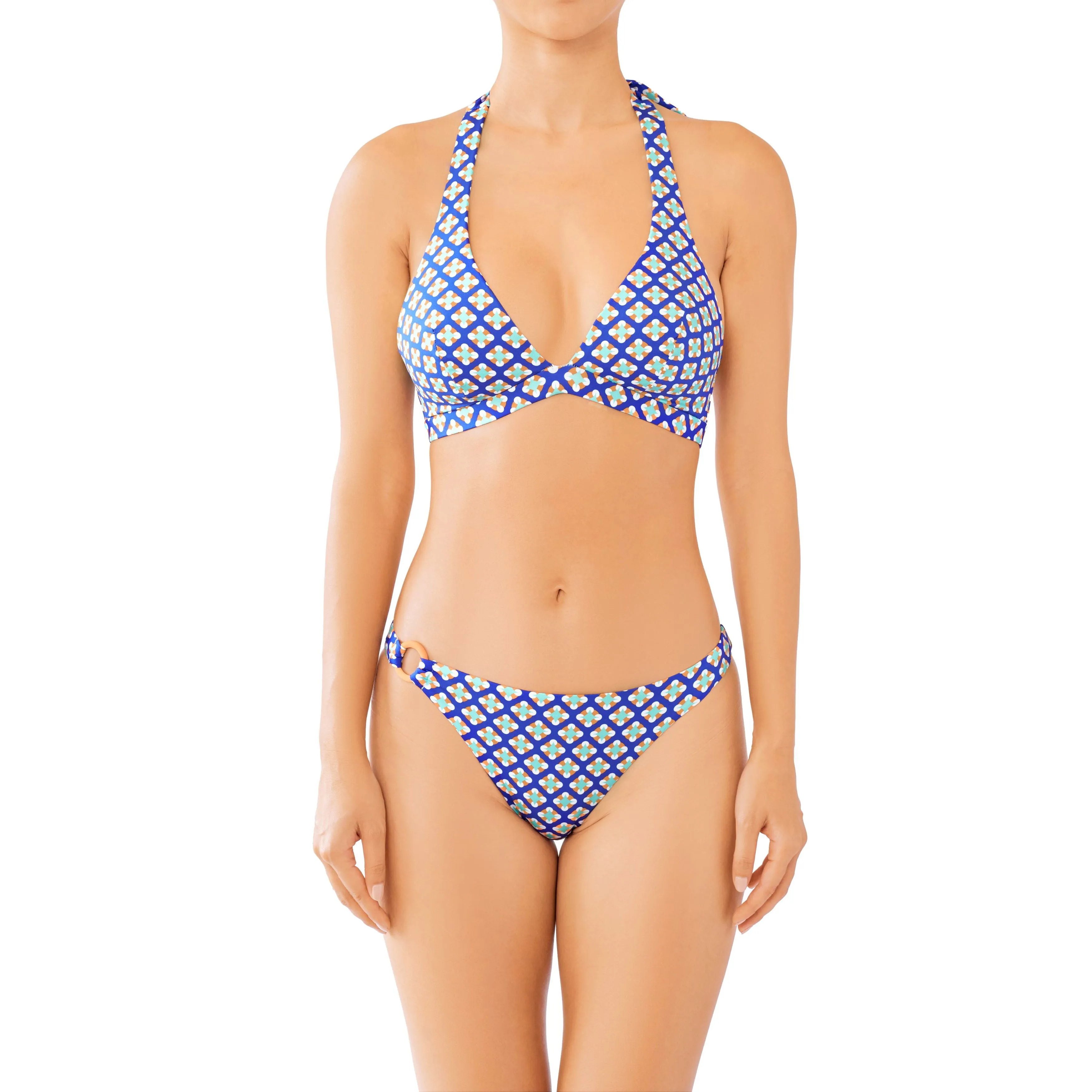 Huit Dive in Classic Bikini