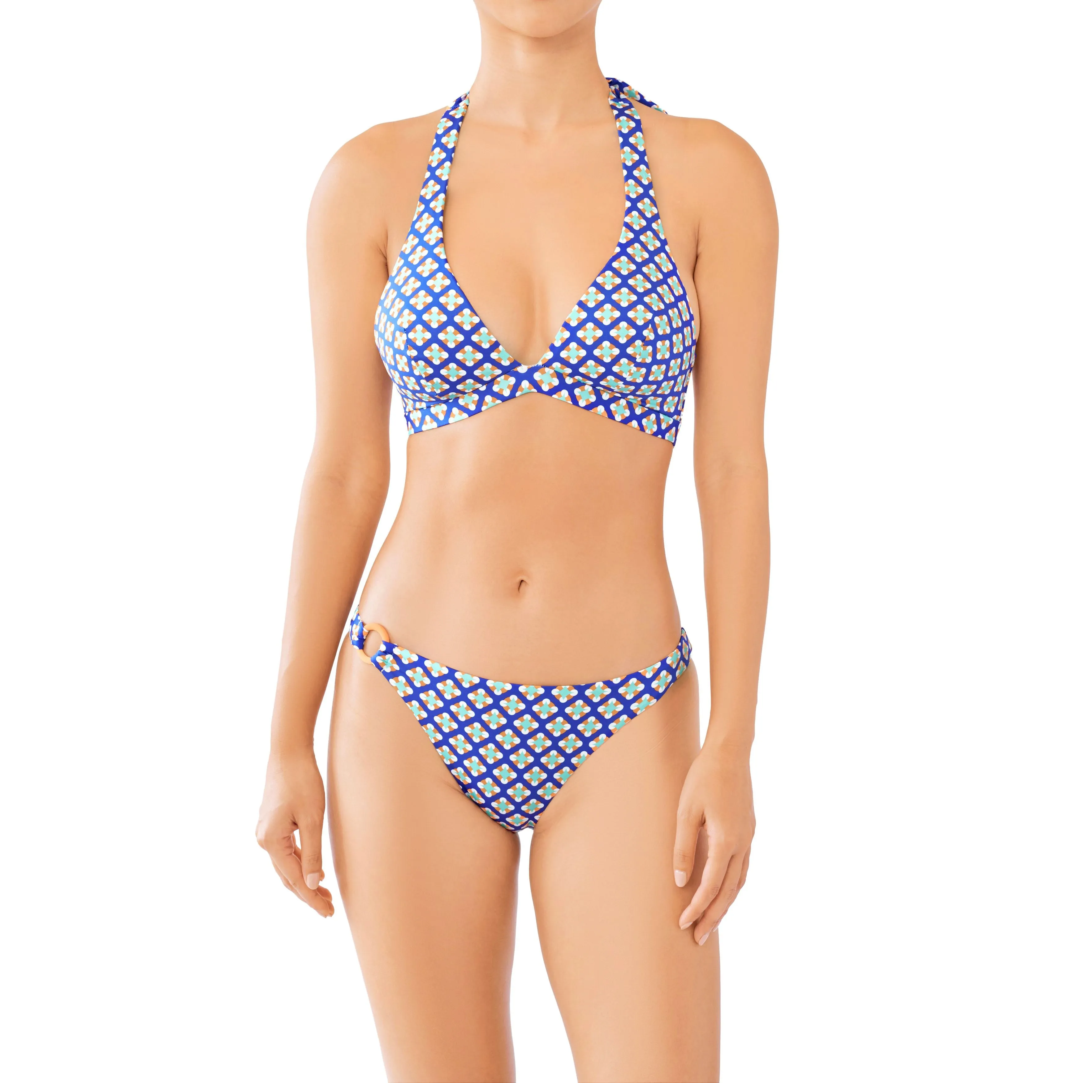 Huit Dive in Classic Bikini